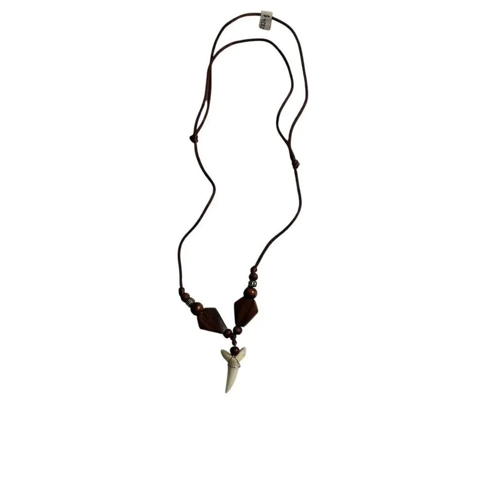 Adjustable Shark Tooth Pendant Necklace with Wooden Beads‎ Unisex